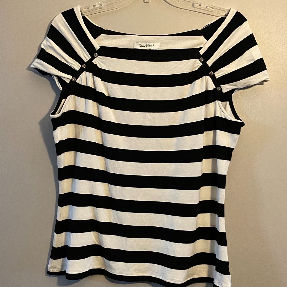 White House Black Market Medium Top